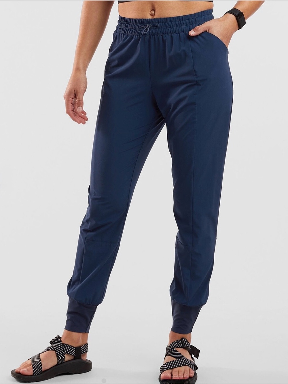 EUC TITLE NINE Round Trip Jogger Pants Lightweight Stretch Breathable XL Blue
